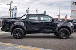 2025 Isuzu D-MAX BLADE