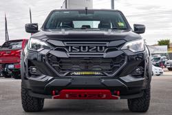 2025 Isuzu D-MAX BLADE