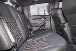 2025 Isuzu D-MAX BLADE