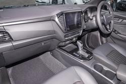 2025 Isuzu D-MAX BLADE