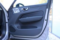 2026 Volvo XC60 Ultra T8 Plug-In Hybrid Dark