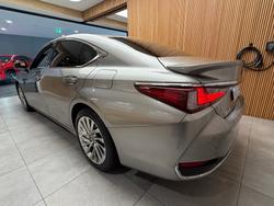 2020 Lexus ES300h Sports Luxury 2.5L Hybrid Auto CVT Sedan