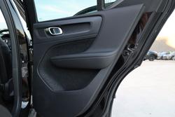 2022 Volvo XC40 Ultimate B5 Dark