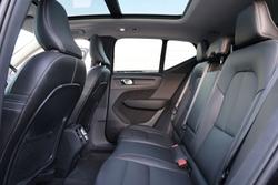 2022 Volvo XC40 Ultimate B5 Dark