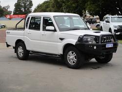 Mahindra PIK-UP