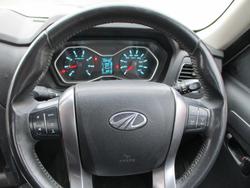 2022 Mahindra PIK-UP S11 White