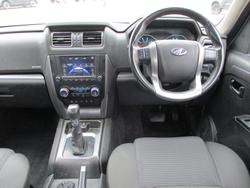 2022 Mahindra PIK-UP S11 White