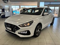 2022 Hyundai
                i30 