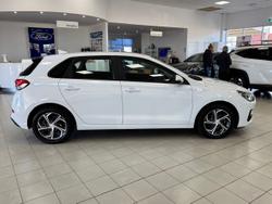 2022 Hyundai
                i30 