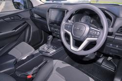 2025 Isuzu D-MAX SX