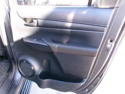 2022 Toyota
Hilux 4x4 Hilux 4x4 SR 2.8L T Diesel Manual Double Cab C/C C221370 001
