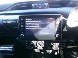2022 Toyota
Hilux 4x4 Hilux 4x4 SR 2.8L T Diesel Manual Double Cab C/C C221370 001