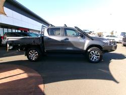 2022 Toyota
Hilux 4x4 Hilux 4x4 SR 2.8L T Diesel Manual Double Cab C/C C221370 001