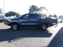 2022 Toyota
Hilux 4x4 Hilux 4x4 SR 2.8L T Diesel Manual Double Cab C/C C221370 001