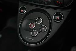 2021 Abarth
595 Competizione