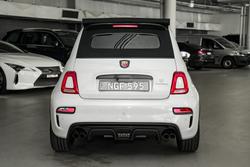 2021 Abarth
595 Competizione