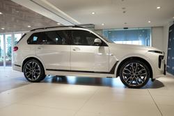 2023 BMW
                X7 xDrive40d M Sport