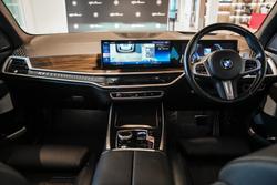 2023 BMW
                X7 xDrive40d M Sport