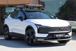 2025 Volvo EX30 Cross Country