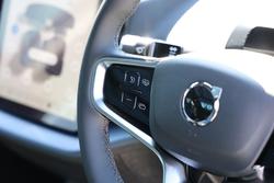 2025 Volvo EX30 Cross Country