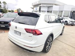 2021 Volkswagen
Tiguan 162TSI R-Line