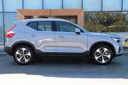 2024 Volvo
XC40 Ultra B4 Bright