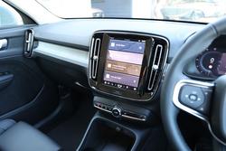 2024 Volvo
XC40 Ultra B4 Bright