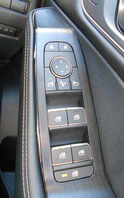 2025 NISSAN X-TRAIL TI-L