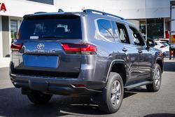 2025 Toyota LANDCRUISER VX