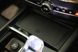 2025 Volvo XC60 Plus B5 Bright