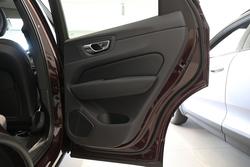 2025 Volvo XC60 Plus B5 Bright