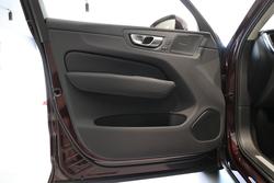 2025 Volvo XC60 Plus B5 Bright