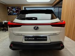 2020 Lexus UX250h Luxury 2.0L Hybrid Auto E-CVT SUV