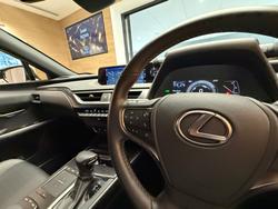 2020 Lexus UX250h Luxury 2.0L Hybrid Auto E-CVT SUV