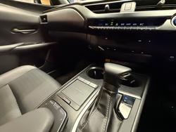 2020 Lexus UX250h Luxury 2.0L Hybrid Auto E-CVT SUV