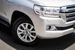 2016 Toyota LANDCRUISER VX