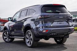 2026 Isuzu MU-X LS-T