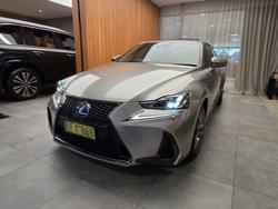 2017 Lexus IS300h F Sport 2.5L Hybrid CVT Sedan