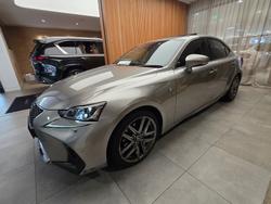 2017 Lexus IS300h F Sport 2.5L Hybrid CVT Sedan