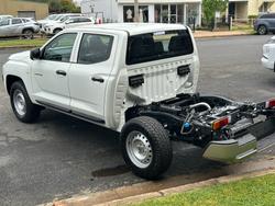 2025 MITSUBISHI TRITON GLX