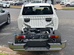 2025 MITSUBISHI TRITON GLX