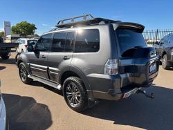 2015 MITSUBISHI PAJERO