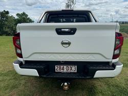 2022 NISSAN NAVARA ST-X