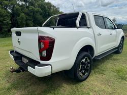 2022 NISSAN NAVARA ST-X
