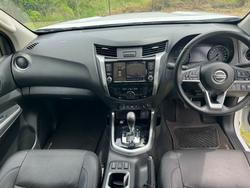 2022 NISSAN NAVARA ST-X
