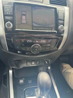 2022 NISSAN NAVARA ST-X