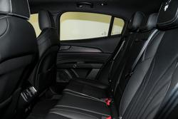 2025 Maserati Grecale MODENA 330HP HYBRID Bianco Banchisa-240