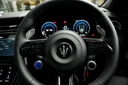 2025 Maserati Grecale MODENA 330HP HYBRID Bianco Banchisa-240