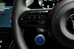 2025 Maserati Grecale MODENA 330HP HYBRID Bianco Banchisa-240