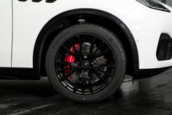 2025 Maserati Grecale MODENA 330HP HYBRID Bianco Banchisa-240